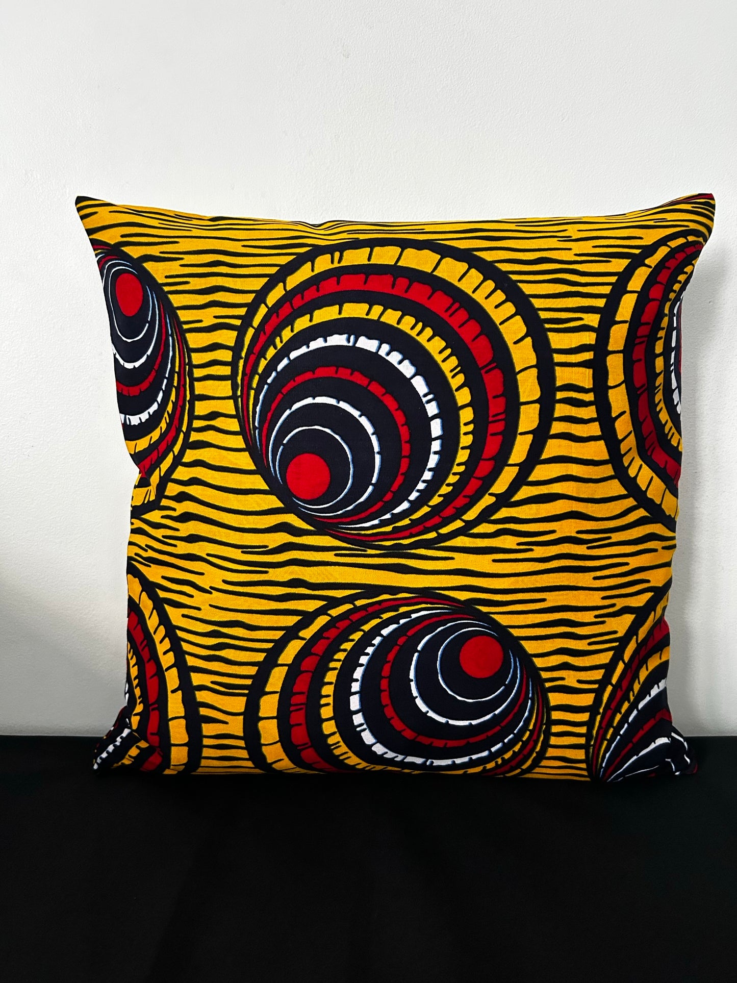 Housse de coussin n°150 - Wax Circulaire Jaune Rouge