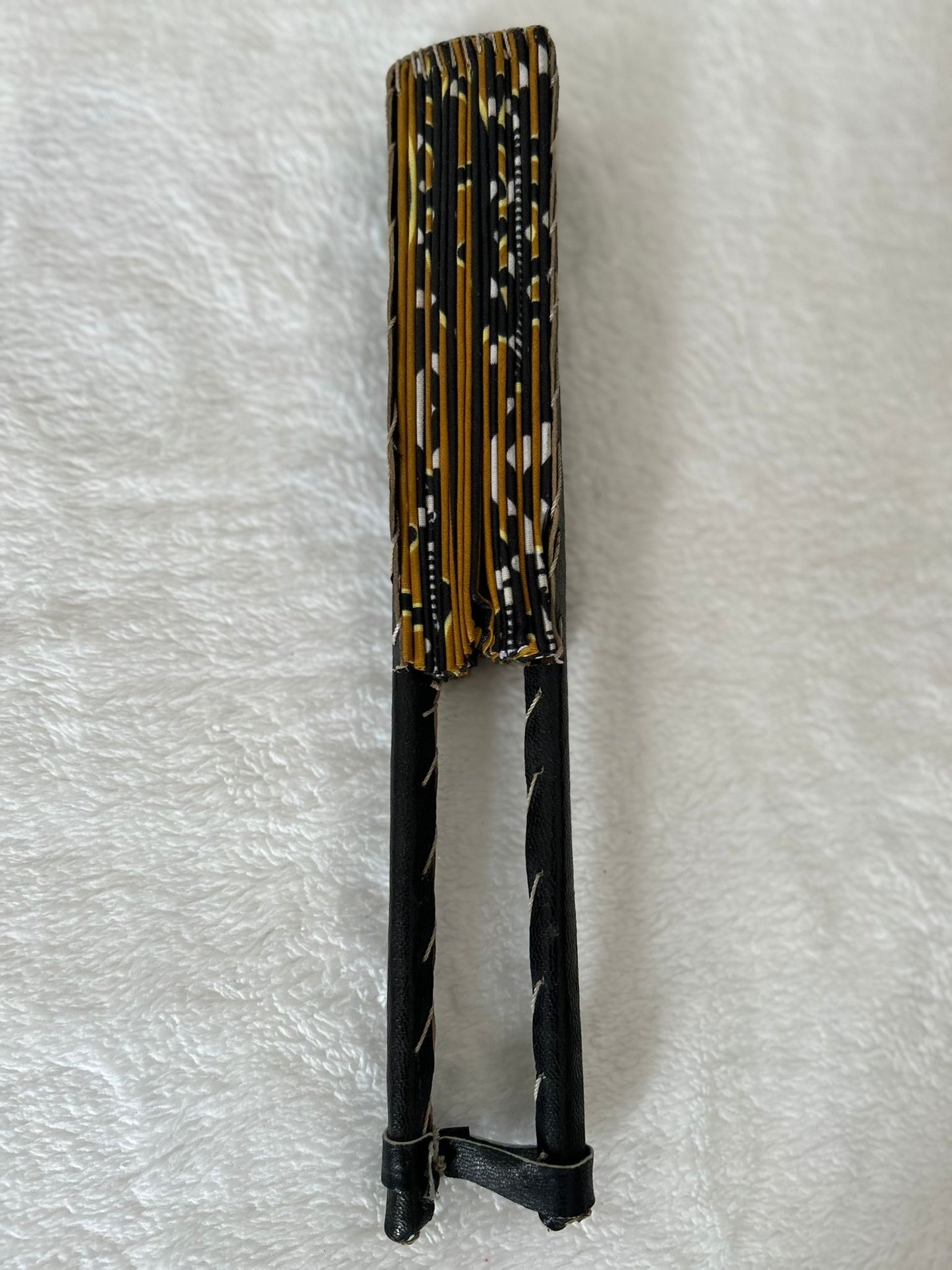 Éventail artisanal en wax et cuir - Style Afro Marron et Noir 2