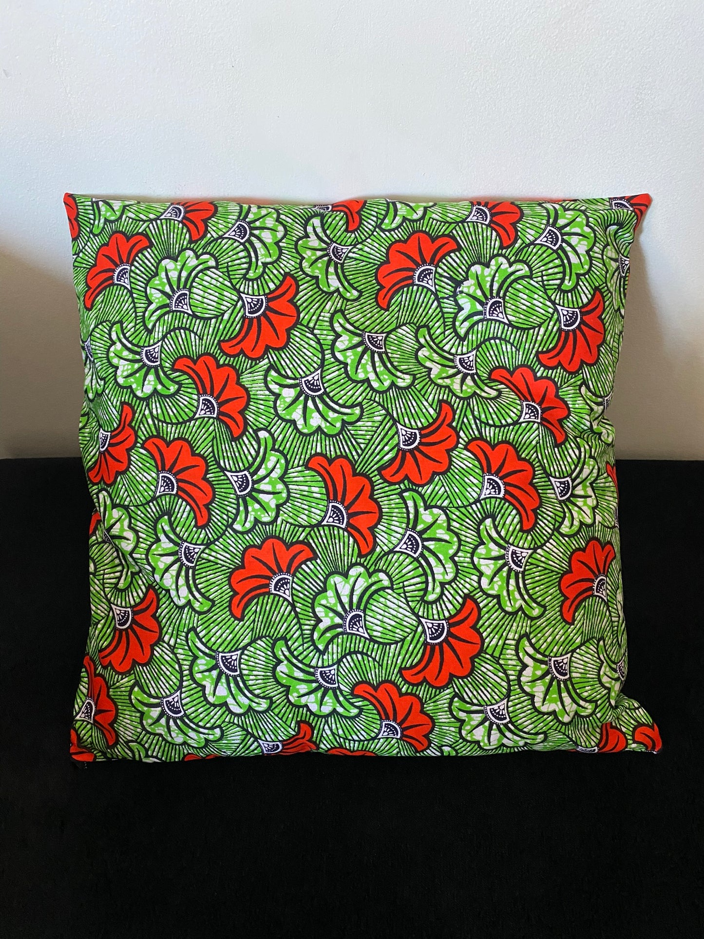 Housse de coussin wax n°132 - Motif Fleur Mini Vert Orange