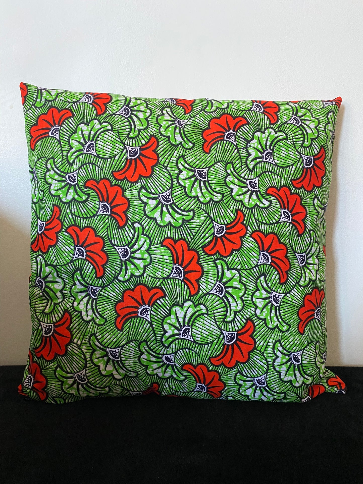 Housse de coussin wax n°132 - Motif Fleur Mini Vert Orange
