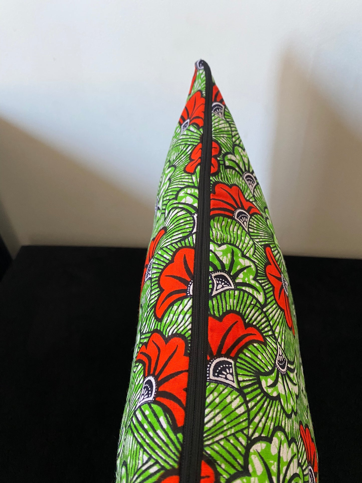 Housse de coussin wax n°132 - Motif Fleur Mini Vert Orange