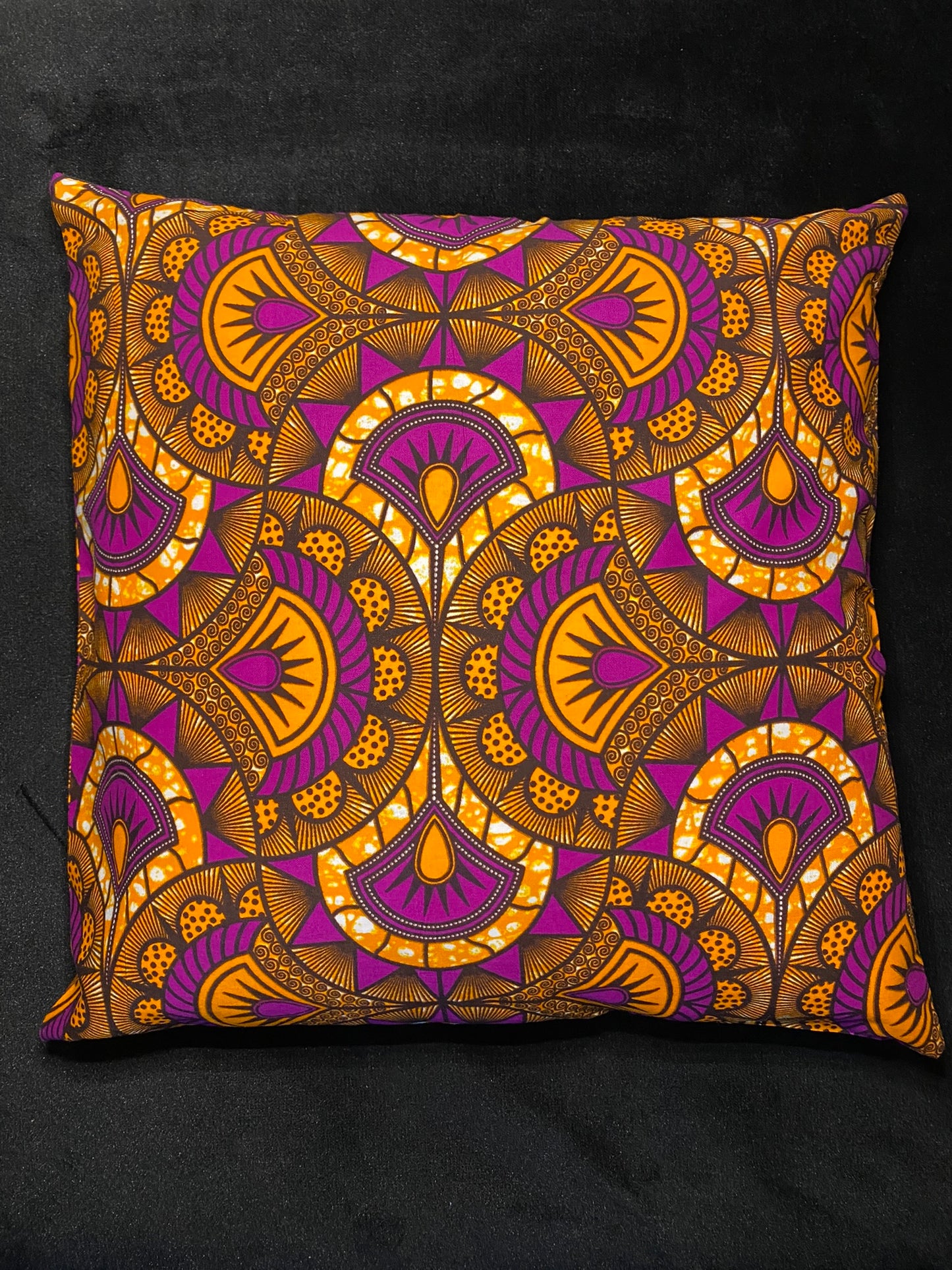 Housse de coussin wax n°140 - Motif Géométrique afro Orange Violet