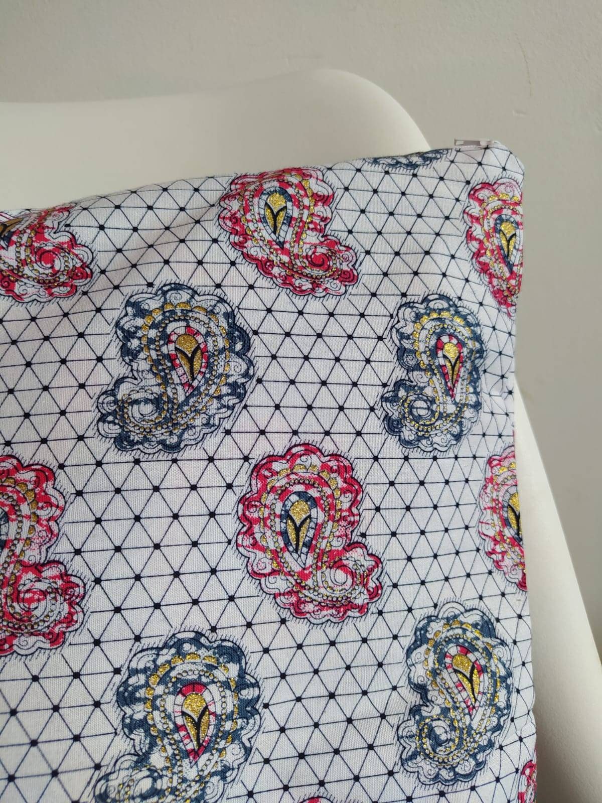 Cushion cover - Wax White patterns