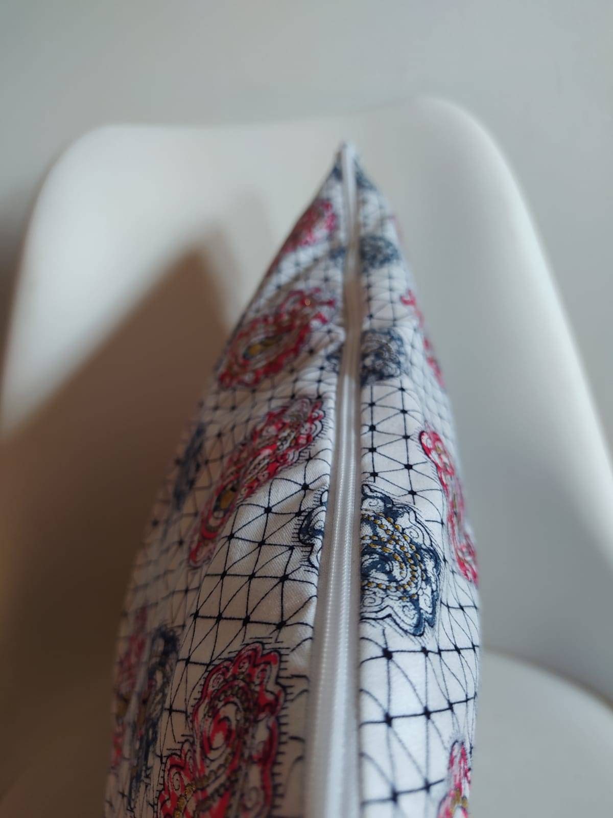 Cushion cover - Wax White patterns