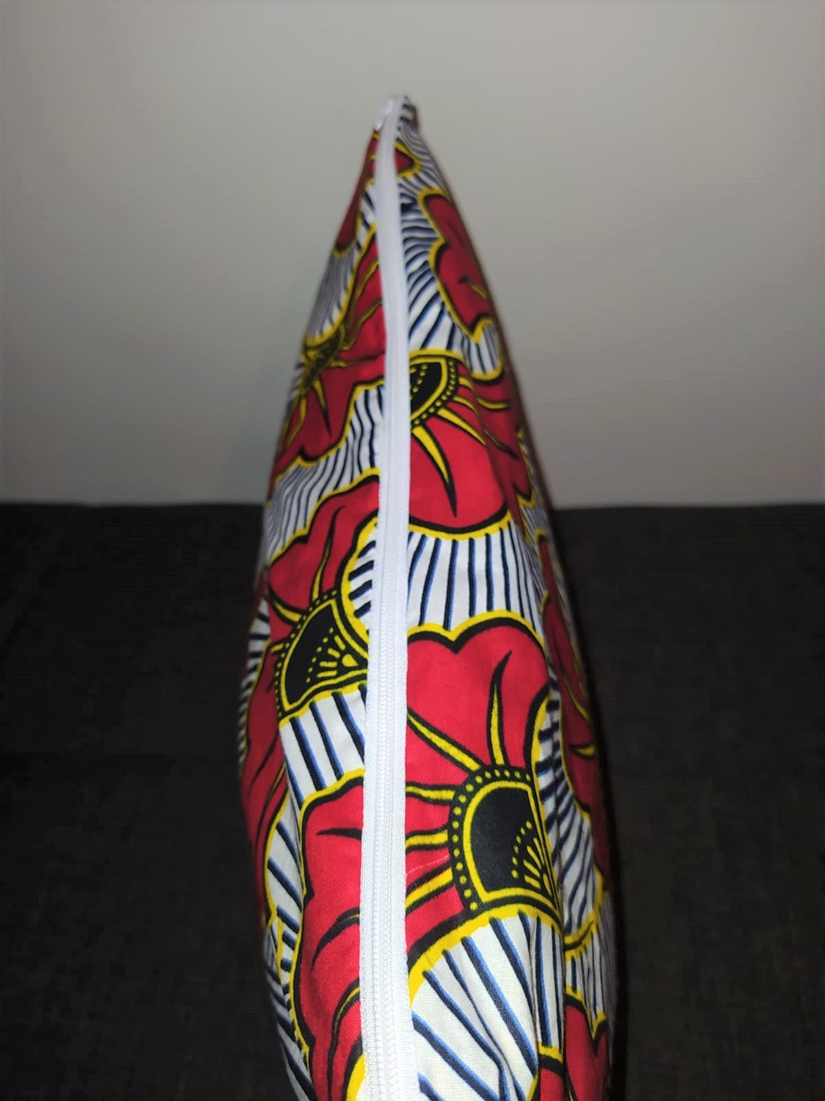 Housse de coussin wax n°45 - Fleur de mariage Rouge doré