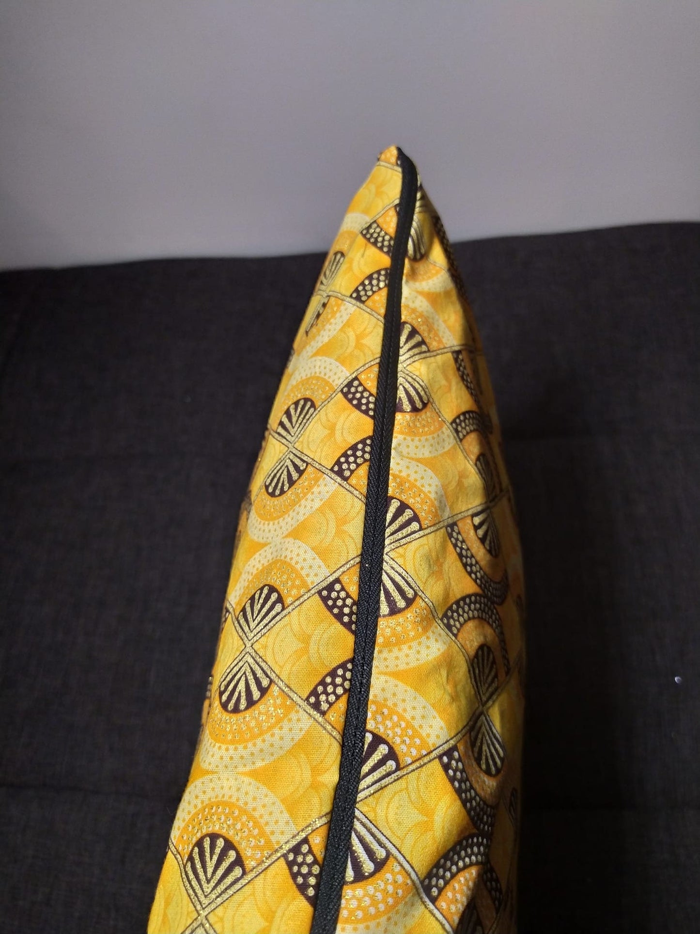 Housse de coussin n°74 - Wax satiné - Losange jaune