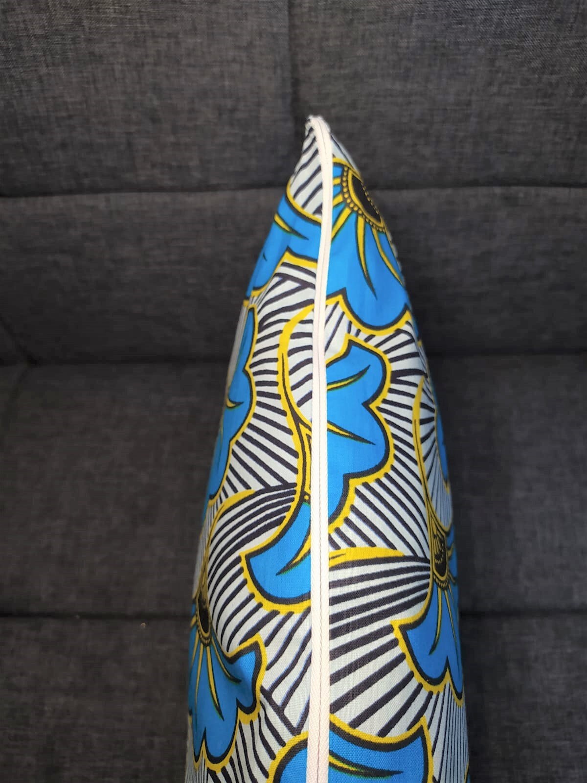 Housse de coussin wax n°27 - Fleur de mariage turquoise doré