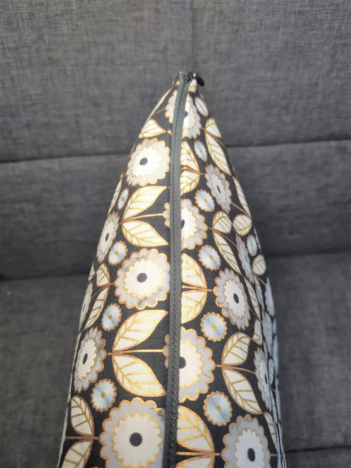 Housse de coussin - Tissu japonisant - Fleur noir or