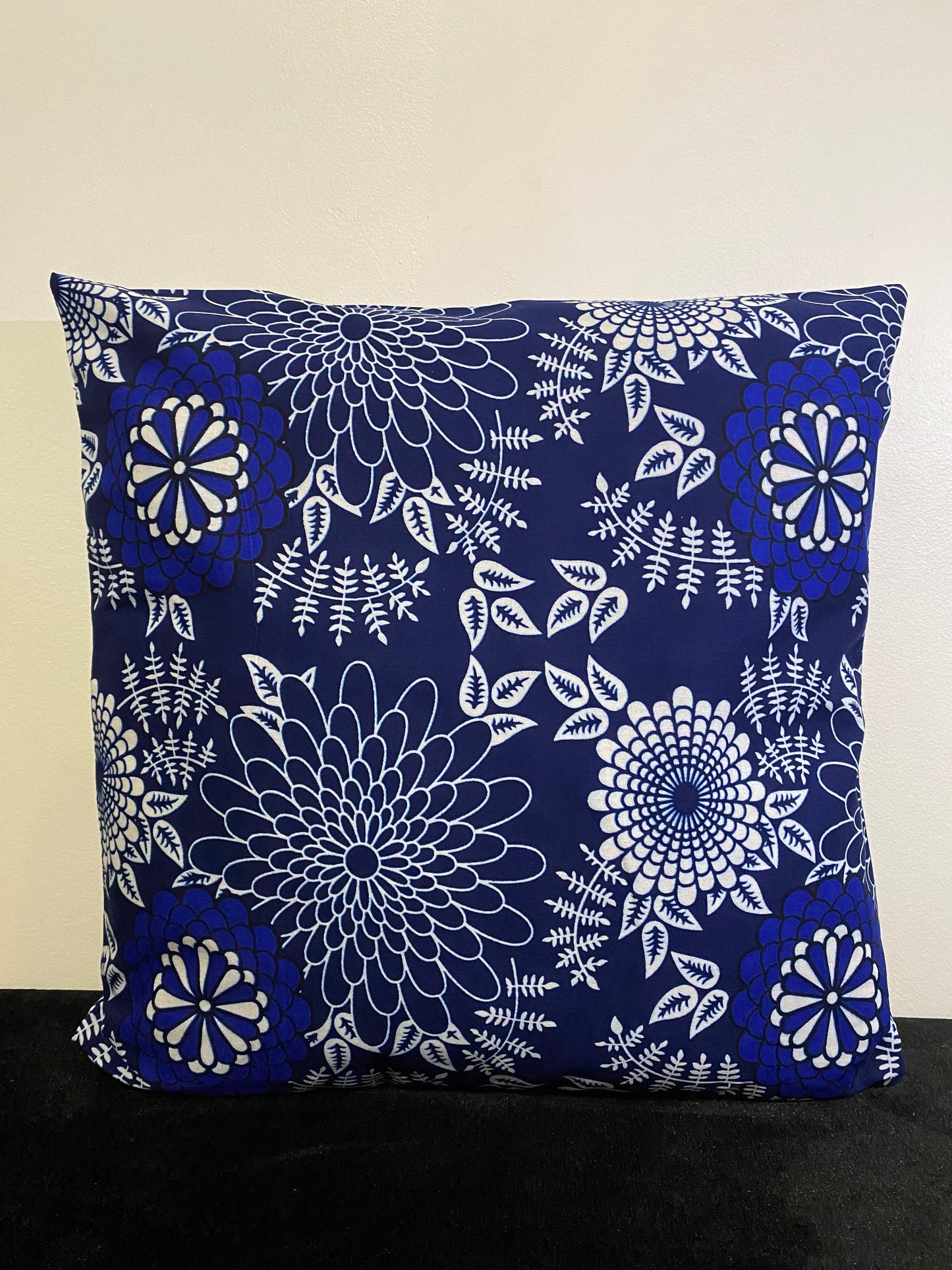 Wax cushion cover - Midnight blue geometric floral pattern