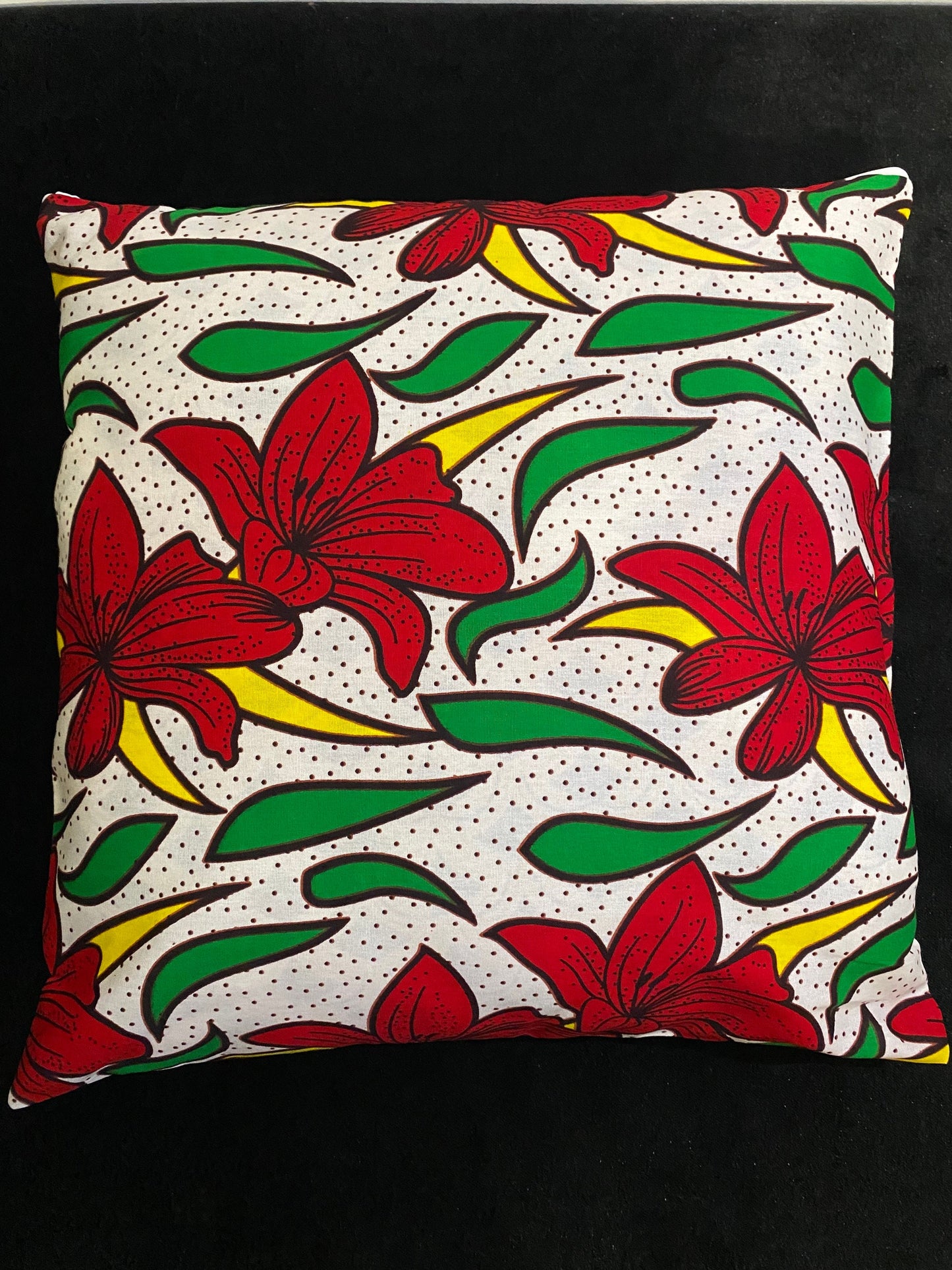 Housse de coussin wax n°16 - Motif Florale Rouge Jaune Vert