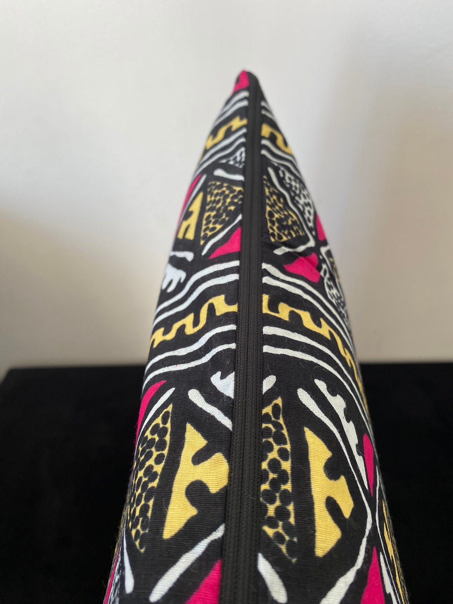 Housse de coussin wax n°116 - Tissu Bogolan Beige Rose