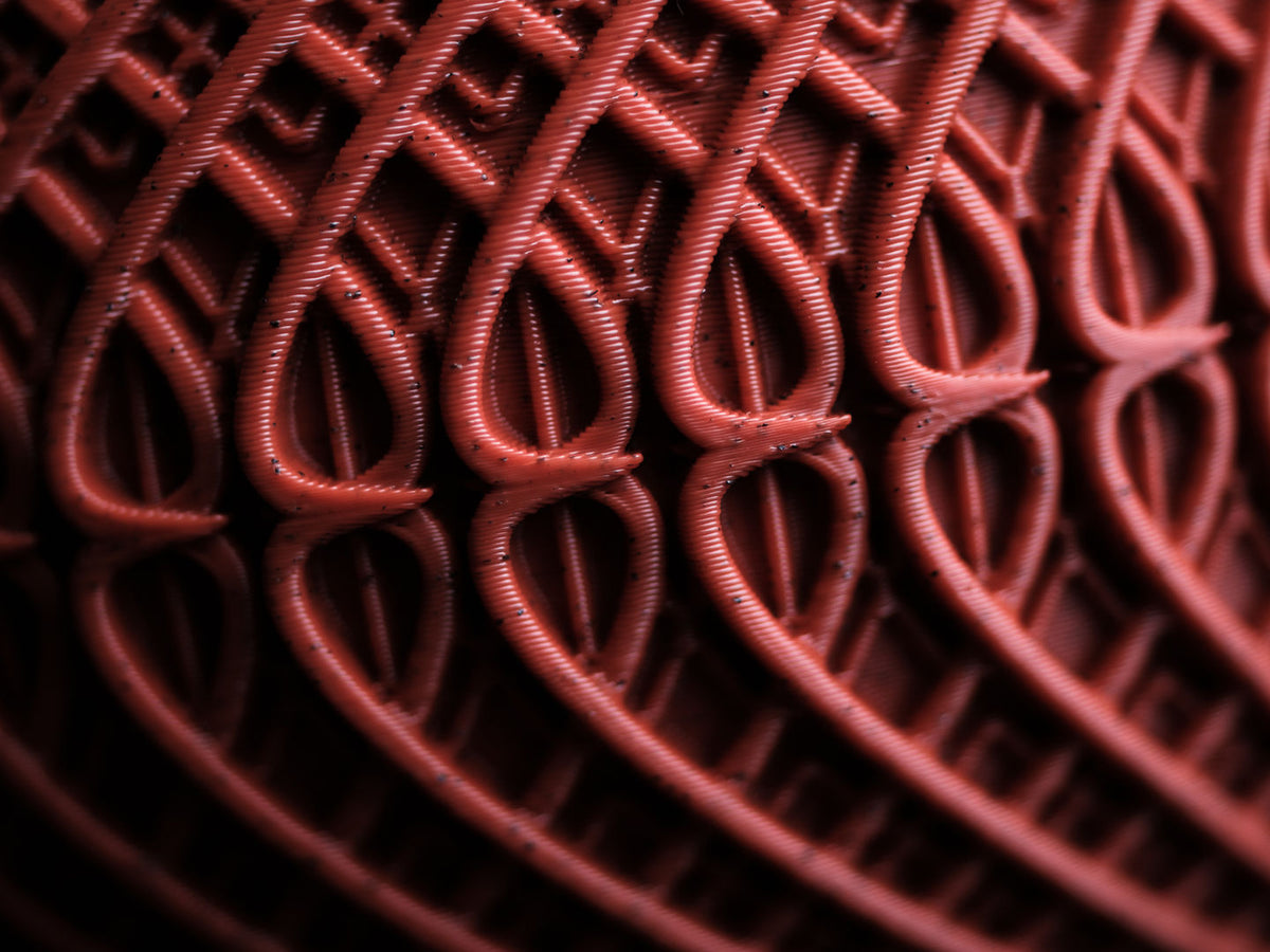 Kinetic — Pot à motifs et soucoupe — photographie du créateur — designed by h3li0
