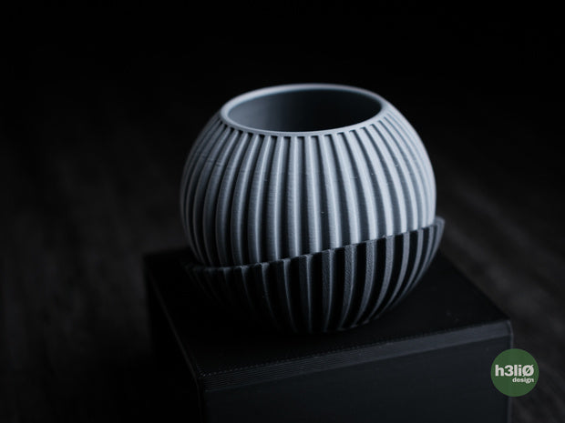 Zenith — Pot avec soucoupe enveloppante — photographie du créateur — designed by h3li0