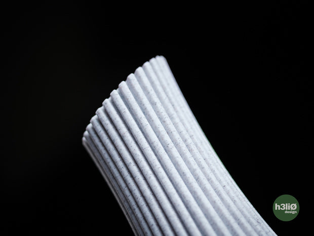 Apex — Vase décoratif à facettes — photographie du créateur — designed by h3li0