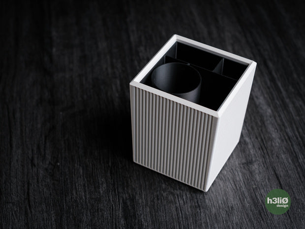 Clarit — Pot à crayons — photographie du créateur — designed by h3li0