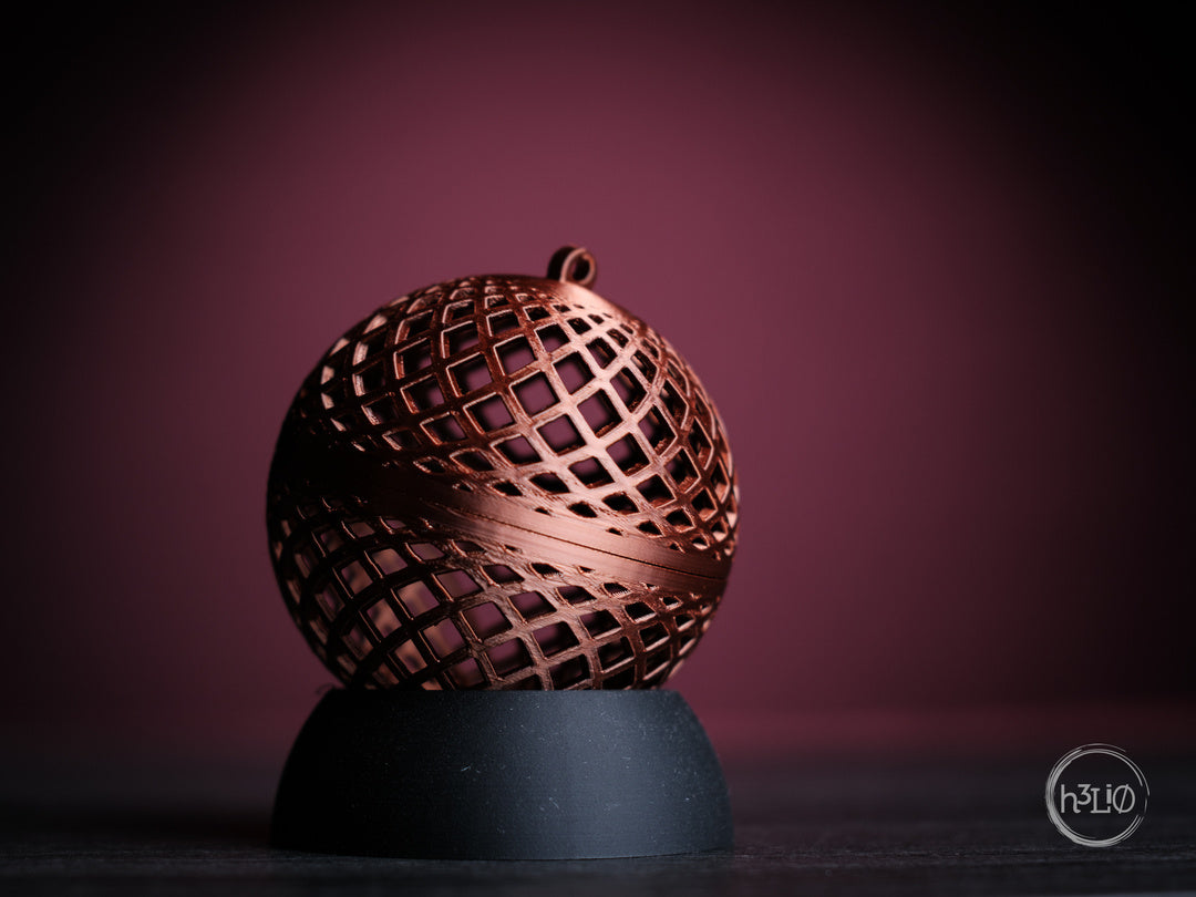 Christmas Ornament — Ornement sphérique — photographie du créateur — designed by h3li0