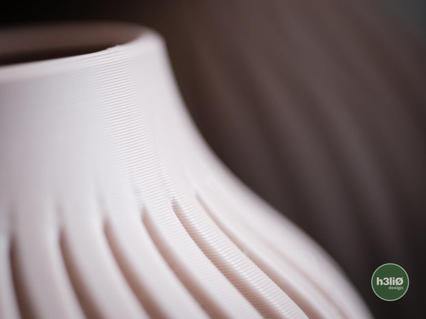 Radiate — Vase décoratif — photographie du créateur — designed by h3li0