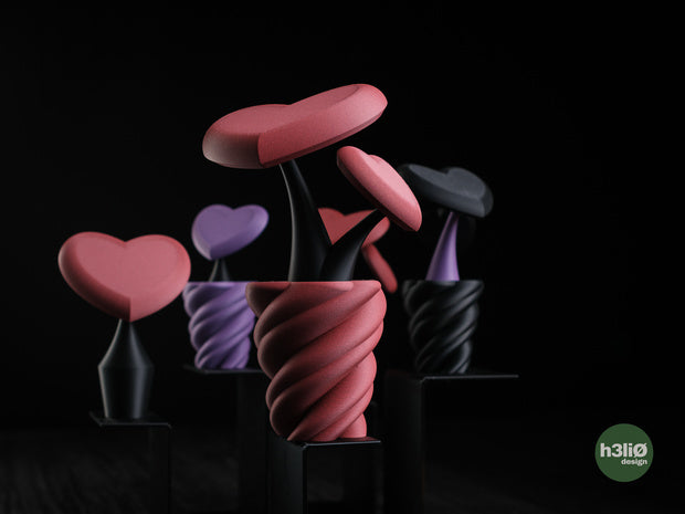 Hearts — Vase décoratif aux cœurs entrelacés — photographie du créateur — designed by h3li0