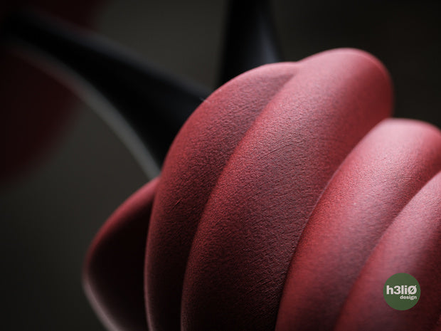 Hearts — Vase décoratif aux cœurs entrelacés — photographie du créateur — designed by h3li0