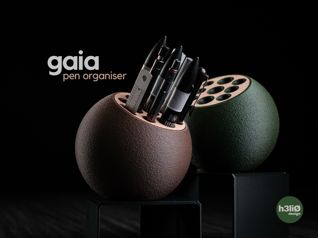 Gaia — Organiseur à stylos imprimé — photographie du créateur — designed by h3li0