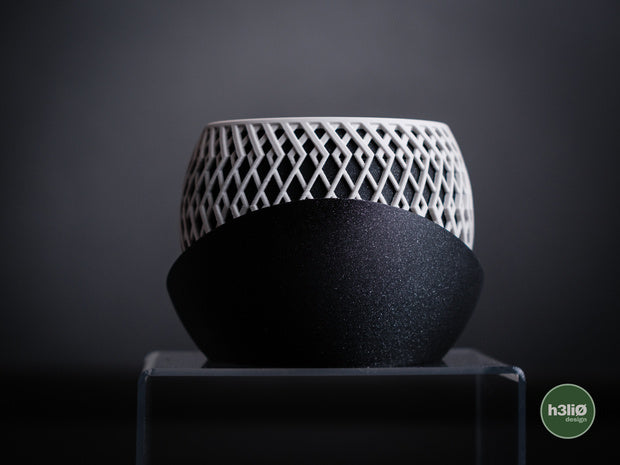 Arcane — Pot à soucoupe enveloppante — photographie du créateur — designed by h3li0
