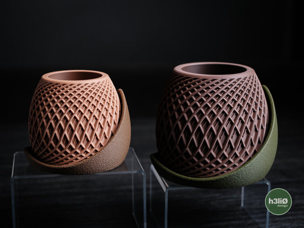 Stryde — Pot à soucoupe enveloppante — photographie du créateur — designed by h3li0