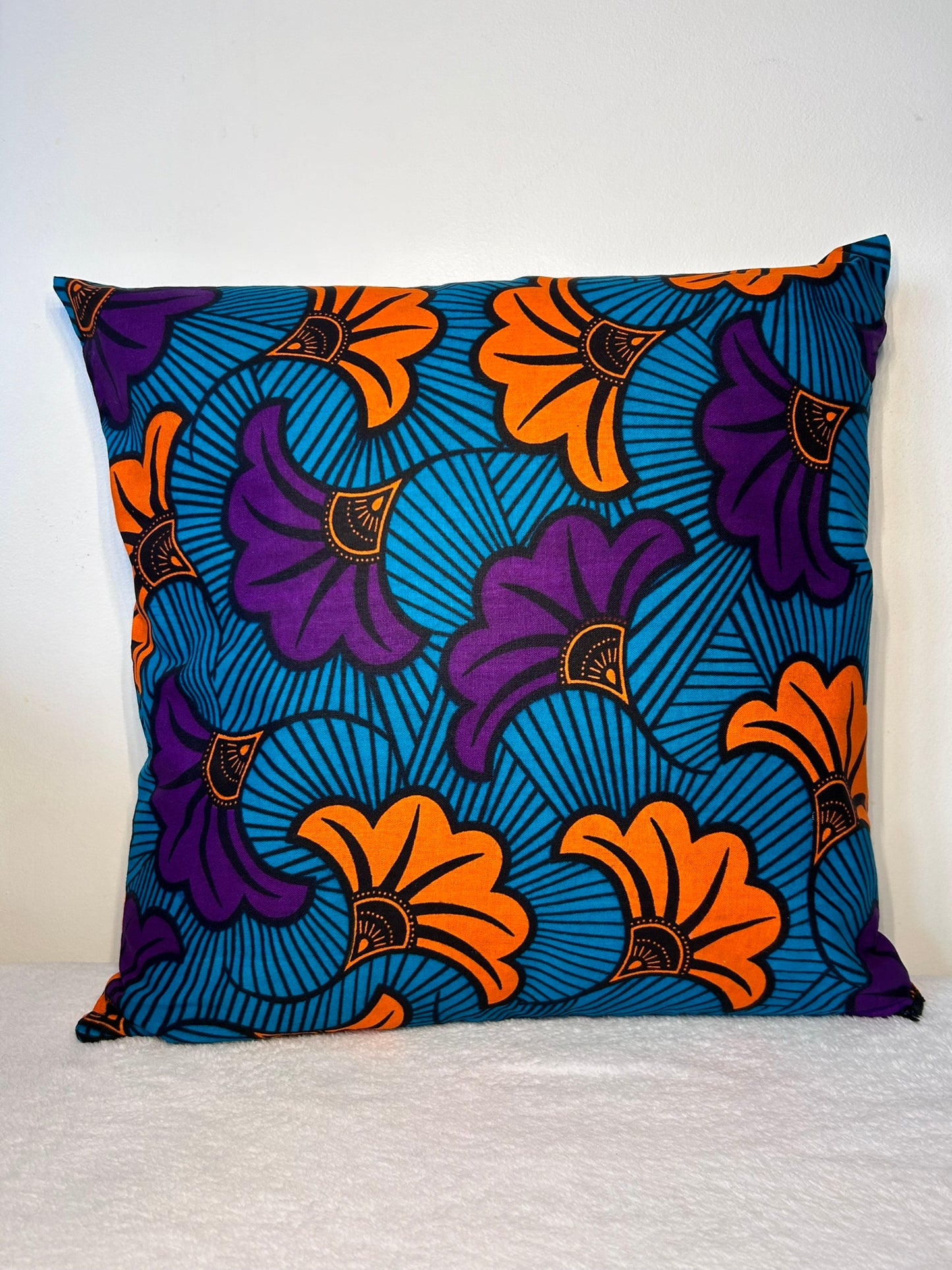 Housse de coussin n°151 - Fleur de mariage Violet/Orange