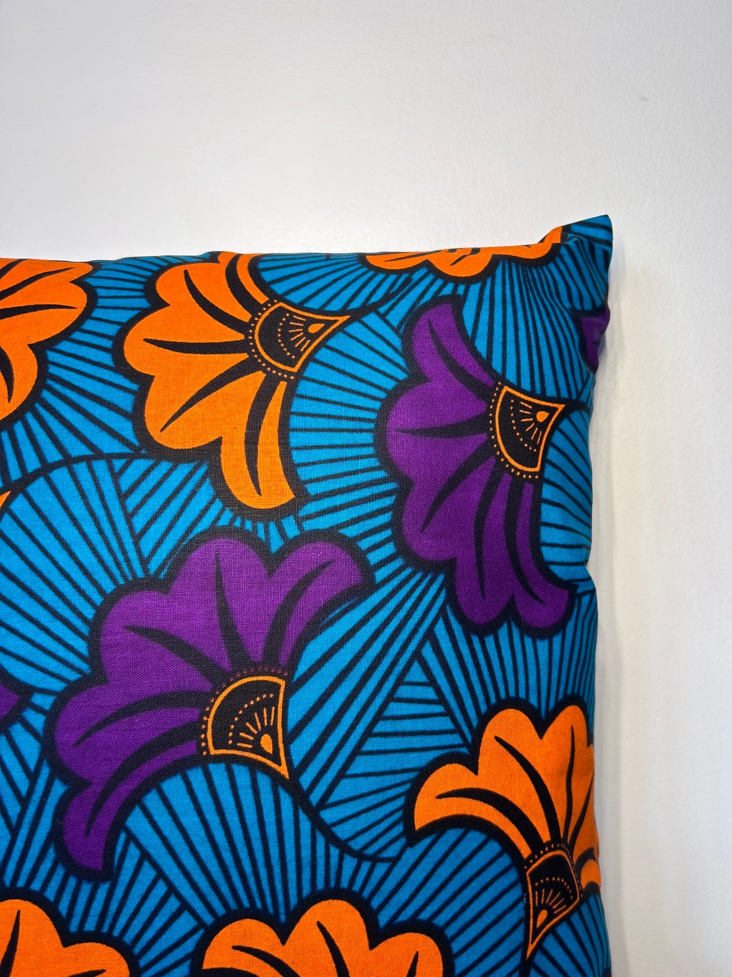 Housse de coussin n°151 - Fleur de mariage Violet/Orange