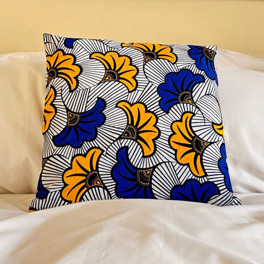 Housse de coussin wax n°86 - Fleur de mariage Bleu/jaune