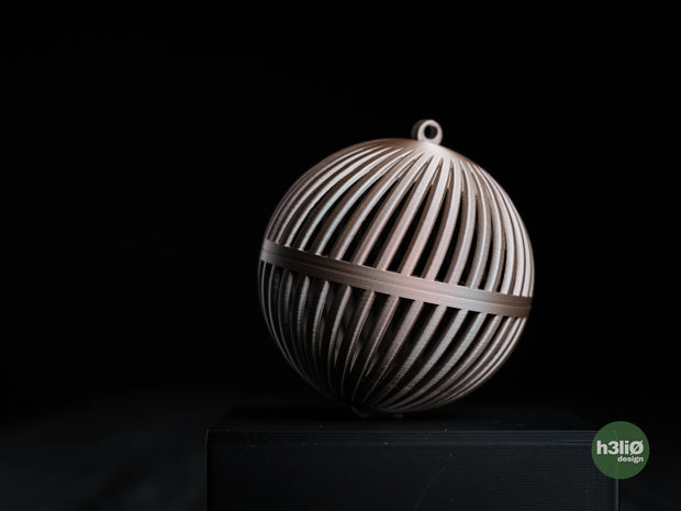 Ornaments Noël 2025 — Boule décorative — visuel du créateur — designed by h3li0