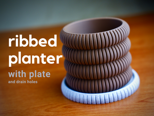Ribbed — Pot côtelé à soucoupe — visuel du créateur — designed by h3li0