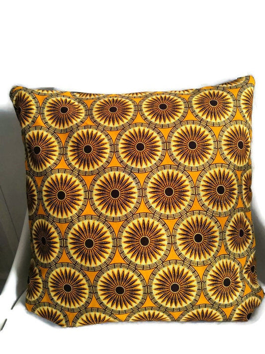 Housse de coussin n°39 - Wax satiné Rosace jaune doré