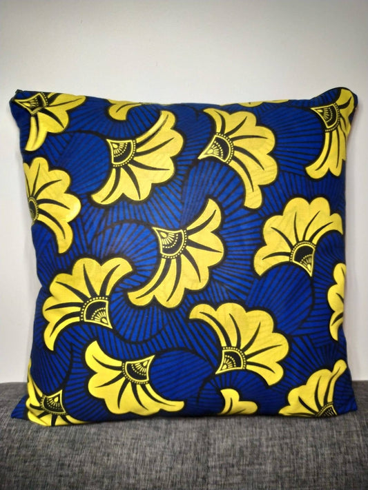 Housse de coussin wax n°31 - Fleur Jaune sur Bleu