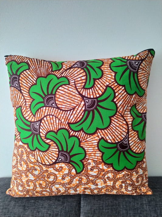 Housse de coussin wax n°15-2 - Fleur de mariage Vert sur Orange - modèle 2