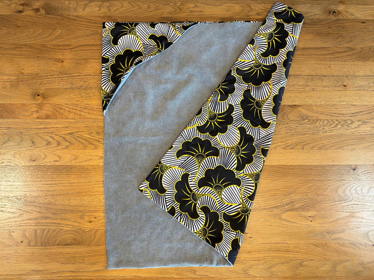 Hooded towel, Bath cape, Baby bathrobe - In 100% cotton wax and OEKO-TEX® bamboo micro sponge - Black gold wedding flower